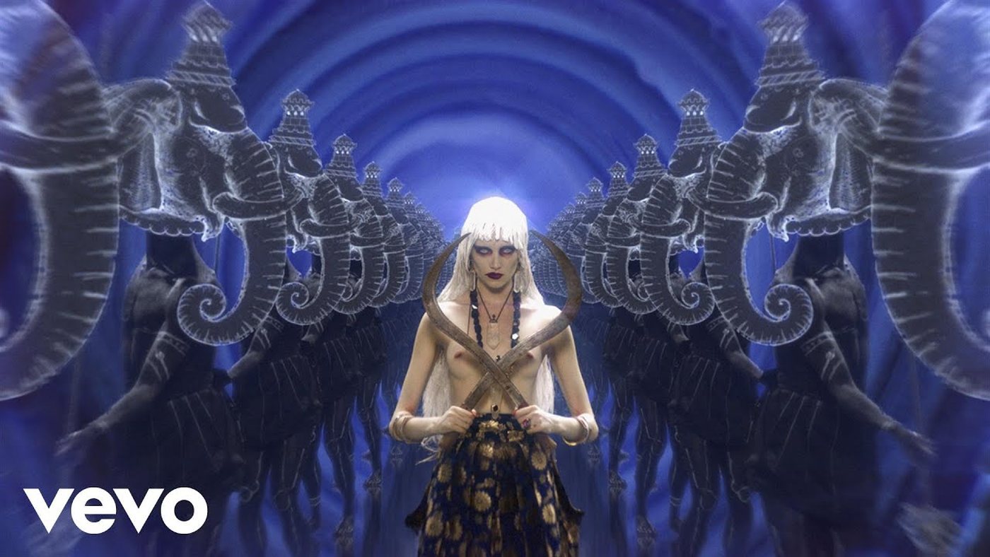 La Femme — Sphynx